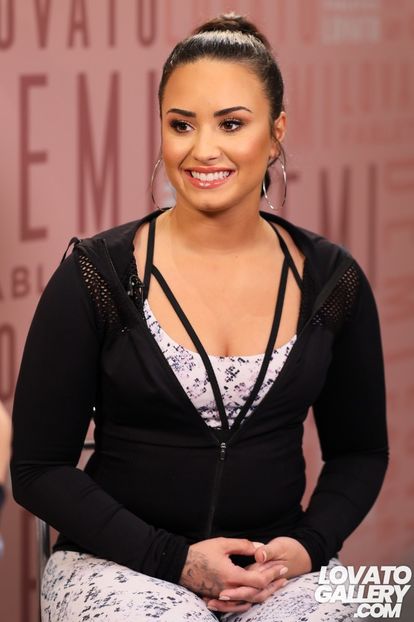  - DEMI LOVATO LA VISITS FABLETICS AT DEL AMO FASHION CENTER