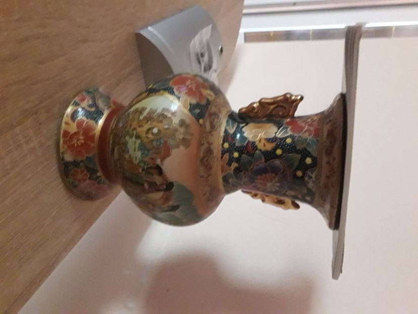  - 0Flori de interior si exterior 2018