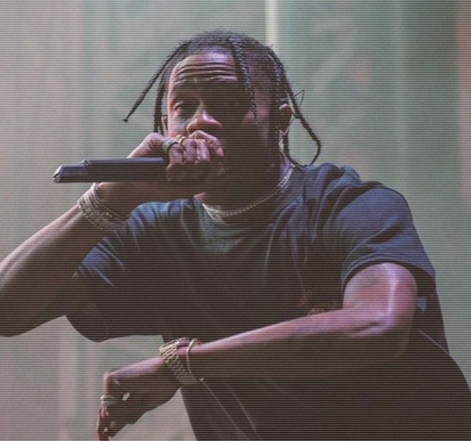 —　Asupra propriilor buze, păstrând iniţial o tăcere, înainte de a-şi exprima punctul de vedere - 16 She tryna sugarcoat the taste