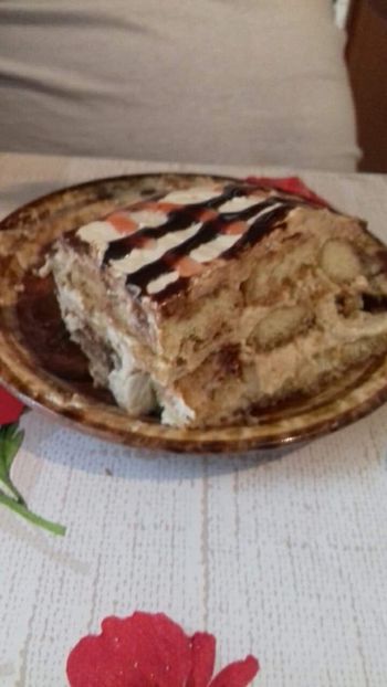 received_810361152787203 - Prajituri