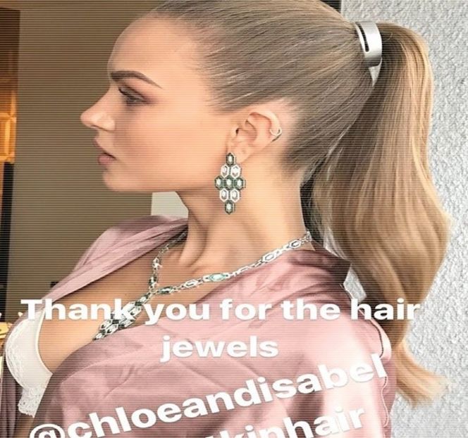 — Să se destrame, şi asta în clipa în care acea completare venită din partea lui îi inundă - 16 She tryna sugarcoat the taste