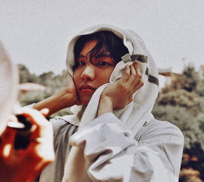 ⋗ Day 98 ⚘ Hoseok ⚘ ☾ 08.06.2020 - 01 Je suis ma plus belle arme