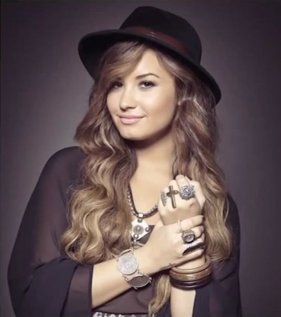  - DEMI LOVATO PHOTOSHOOTS 1