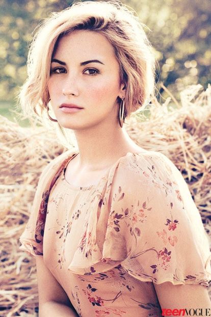  - DEMI LOVATO PHOTOSHOOTS 1