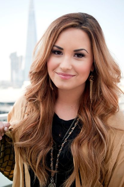  - DEMI LOVATO PHOTOSHOOTS 1