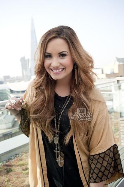 - DEMI LOVATO PHOTOSHOOTS 1