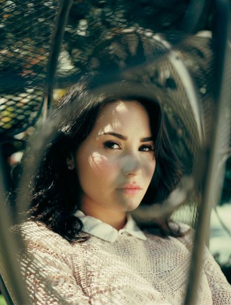  - DEMI LOVATO PHOTOSHOOTS 2