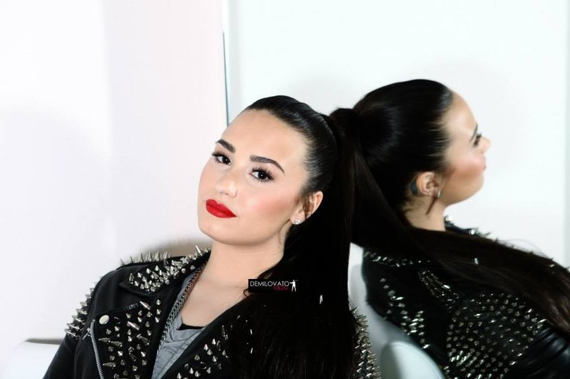  - DEMI LOVATO PHOTOSHOOTS 2