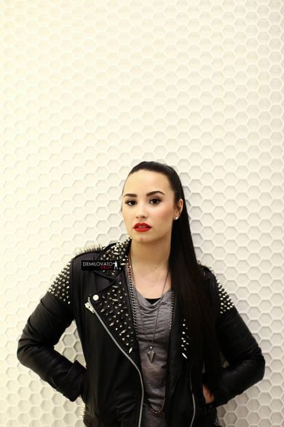  - DEMI LOVATO PHOTOSHOOTS 2