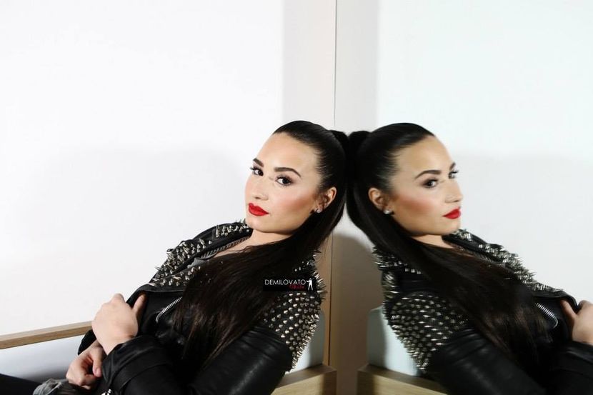 - DEMI LOVATO PHOTOSHOOTS 2