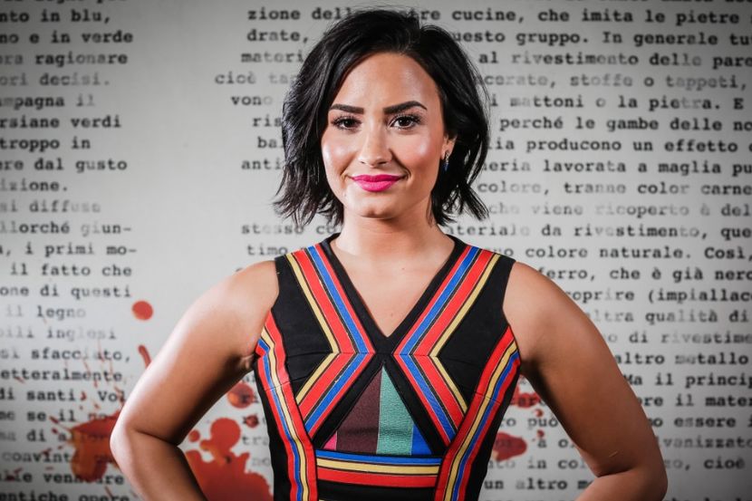  - DEMI LOVATO PHOTOSHOOTS 1