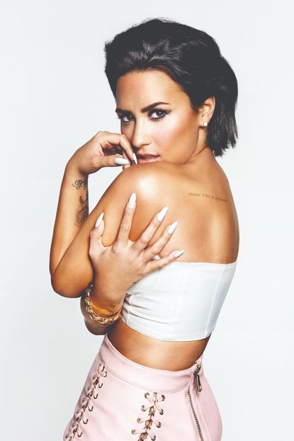  - DEMI LOVATO PHOTOSHOOTS 1