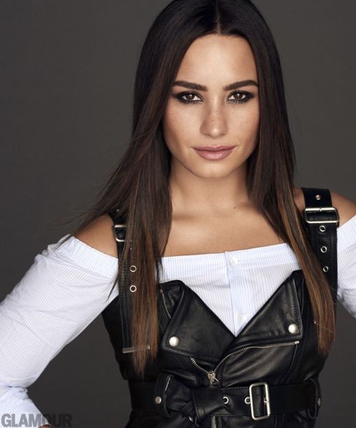 DLBRGlamourHQ002 - DEMI LOVATO PHOTOSHOOTS 1