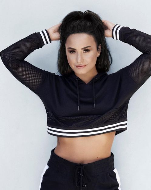  - DEMI LOVATO PHOTOSHOOTS 2