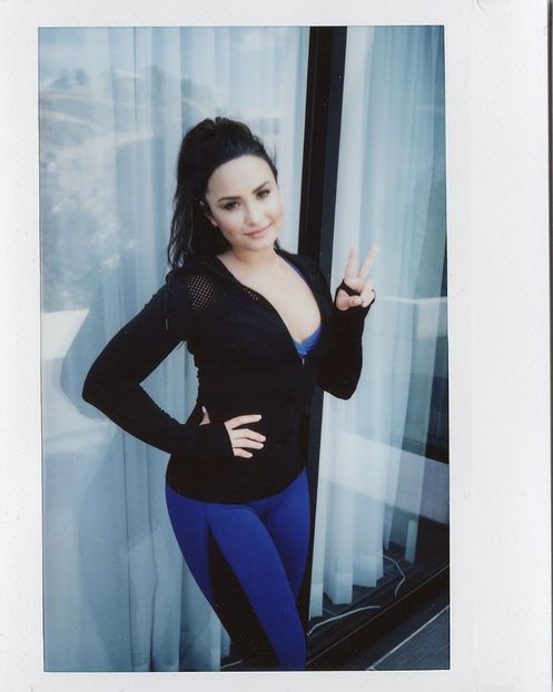  - DEMI LOVATO PHOTOSHOOTS 2