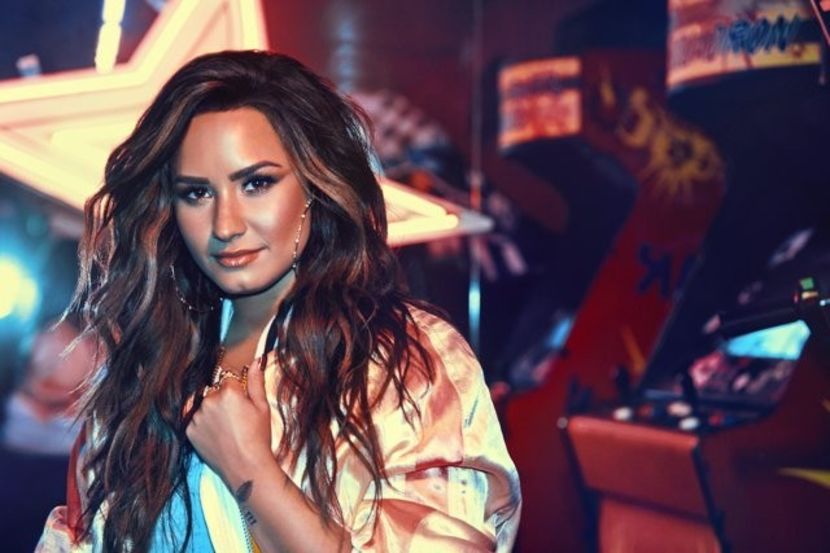  - DEMI LOVATO PHOTOSHOOTS 1