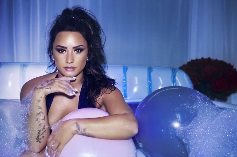  - DEMI LOVATO PHOTOSHOOTS 1