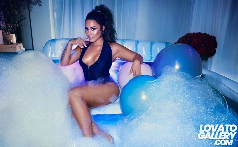  - DEMI LOVATO PHOTOSHOOTS 1