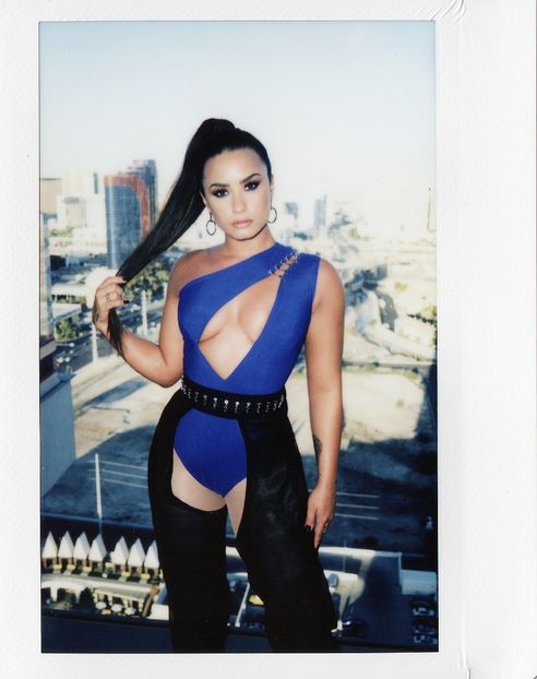  - DEMI LOVATO PHOTOSHOOTS 1