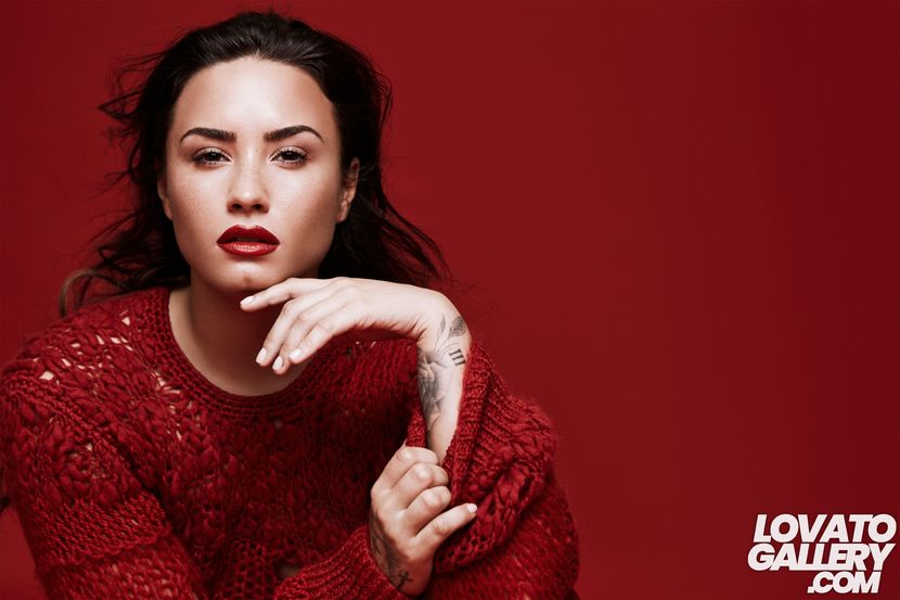  - DEMI LOVATO PHOTOSHOOTS 1