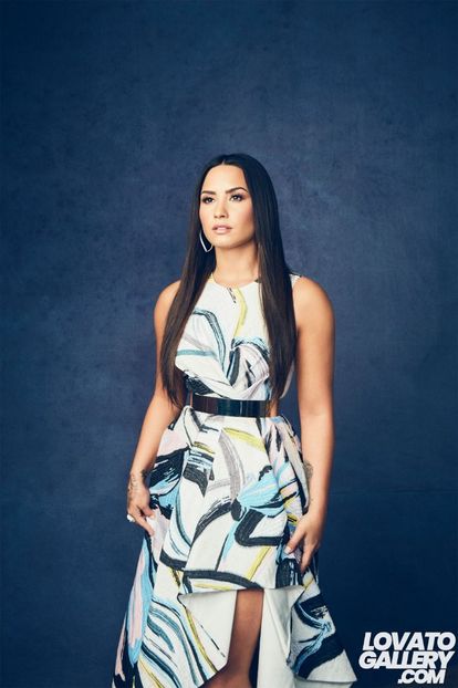  - DEMI LOVATO PHOTOSHOOTS 1
