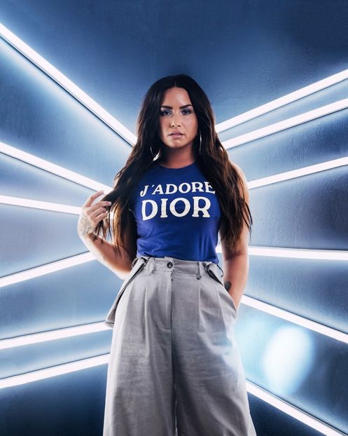  - DEMI LOVATO PHOTOSHOOTS 1