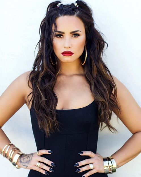  - DEMI LOVATO PHOTOSHOOTS 1