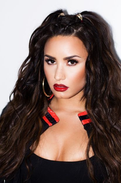  - DEMI LOVATO PHOTOSHOOTS 1