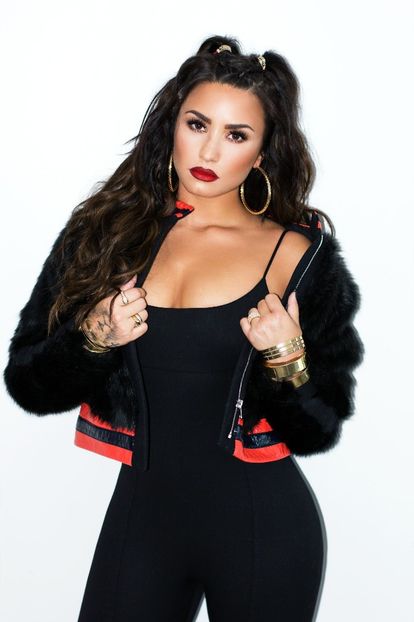  - DEMI LOVATO PHOTOSHOOTS 1