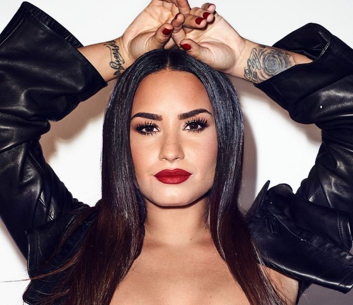  - DEMI LOVATO PHOTOSHOOTS 1