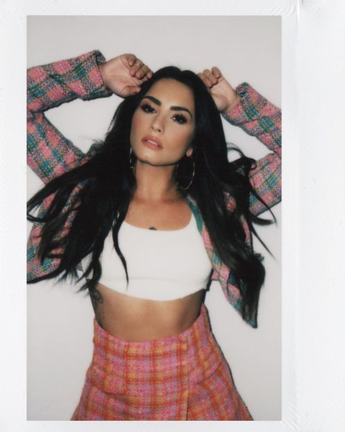  - DEMI LOVATO PHOTOSHOOTS 1
