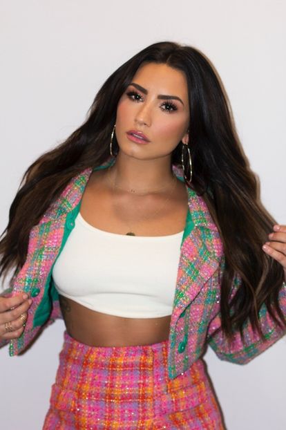  - DEMI LOVATO PHOTOSHOOTS 1