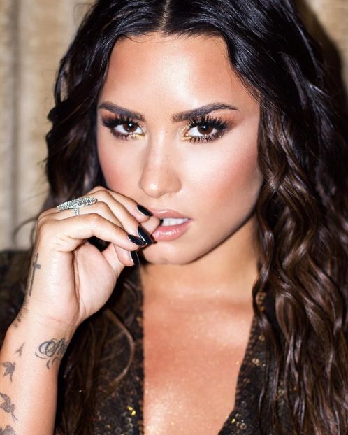 001 (1) - DEMI LOVATO PHOTOSHOOTS 2