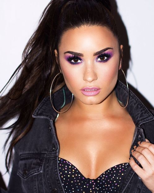  - DEMI LOVATO PHOTOSHOOTS 2