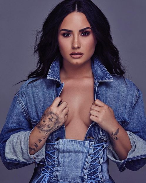  - DEMI LOVATO PHOTOSHOOTS 2