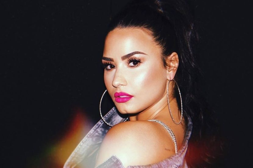  - DEMI LOVATO PHOTOSHOOTS 2