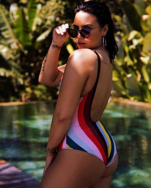  - DEMI LOVATO PHOTOSHOOTS 2