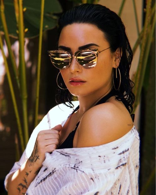  - DEMI LOVATO PHOTOSHOOTS 2