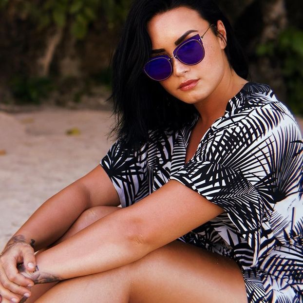  - DEMI LOVATO PHOTOSHOOTS 2