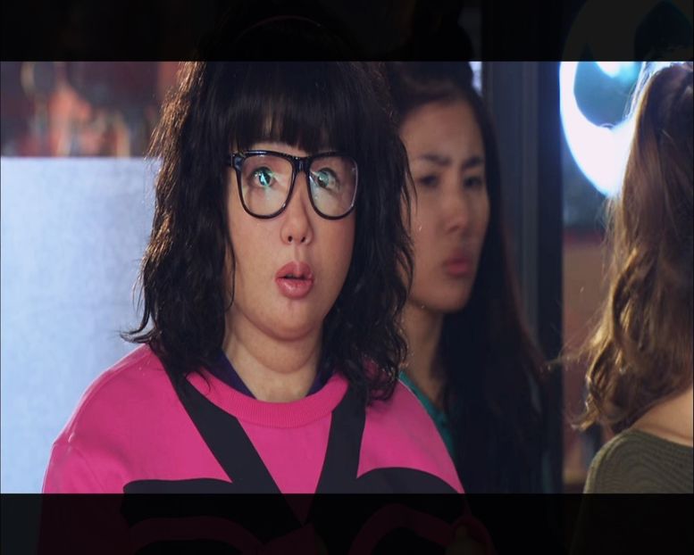 ― Deci să înțeleg că vrei să stai lipită de mine tot timpul. :> - Episode 01