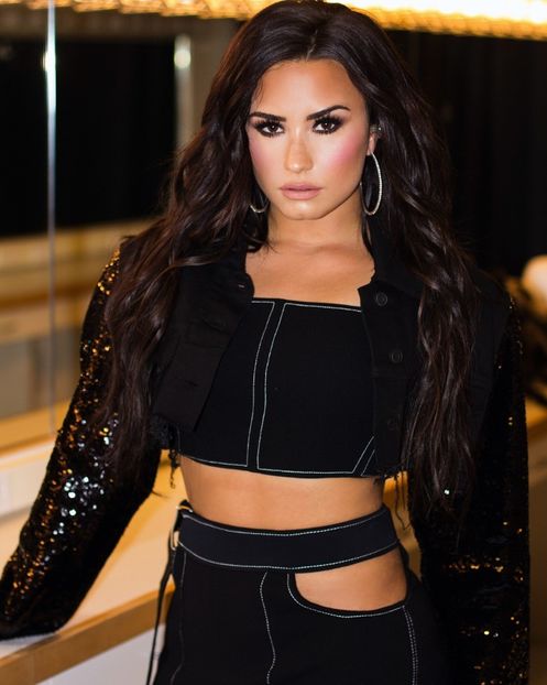  - DEMI LOVATO PHOTOSHOOTS 2