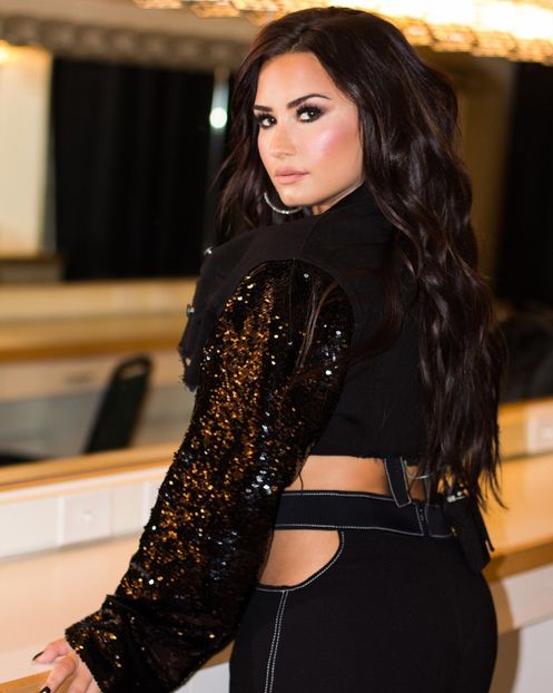  - DEMI LOVATO PHOTOSHOOTS 2