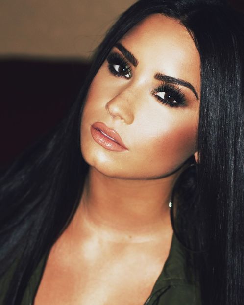  - DEMI LOVATO PHOTOSHOOTS 1