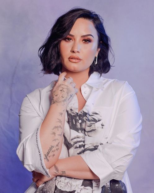  - DEMI LOVATO PHOTOSHOOTS 1