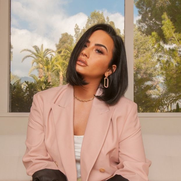  - DEMI LOVATO PHOTOSHOOTS 1