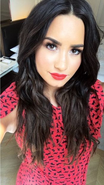 - DEMI LOVATO PHOTOSHOOTS 1