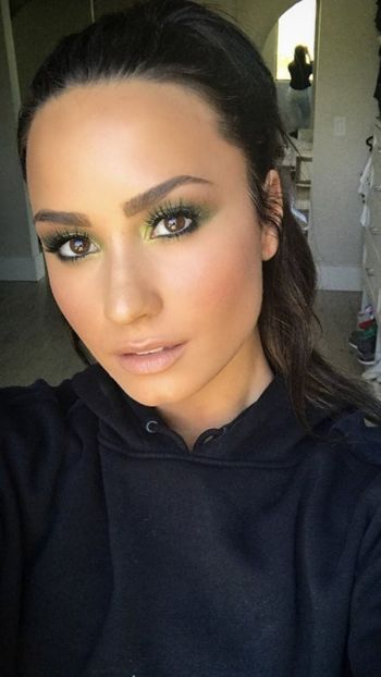  - DEMI LOVATO PHOTOSHOOTS 1