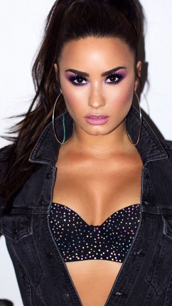  - DEMI LOVATO PHOTOSHOOTS 1