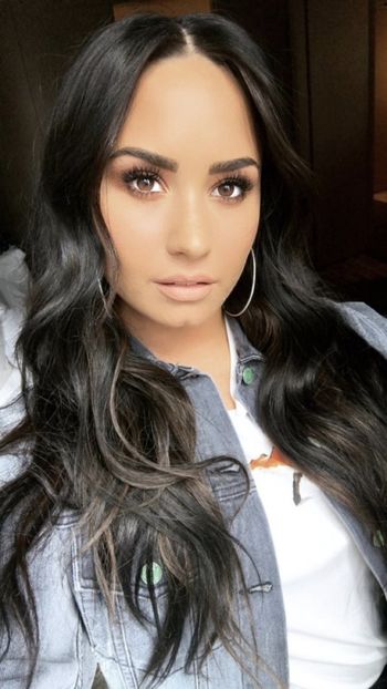  - DEMI LOVATO PHOTOSHOOTS 1