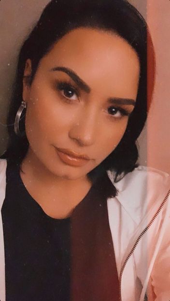  - DEMI LOVATO PHOTOSHOOTS 1